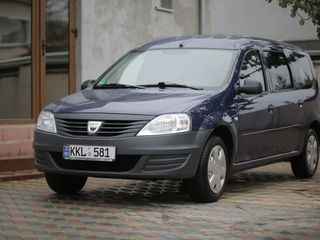 Dacia Logan foto 1