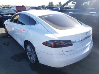 Tesla Model S foto 4