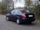 Hyundai Accent foto 1