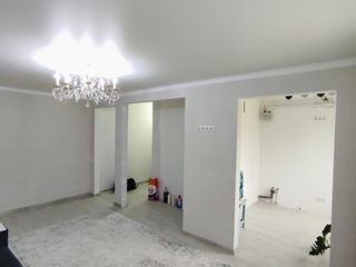Apartament cu 3 camere,  9 cartier,  Bălți,  Bălți mun. foto 1