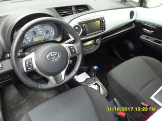 Toyota Yaris foto 2