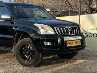 Toyota Land Cruiser Prado foto 2