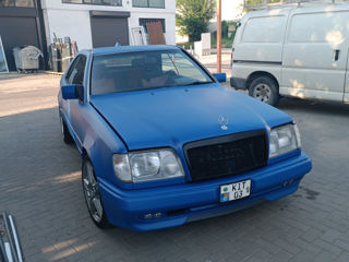 Mercedes Series (W124) foto 8