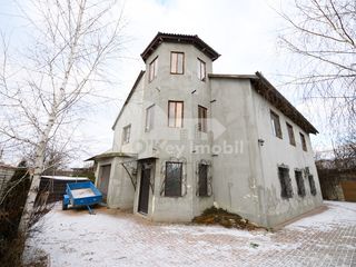 Casa, 200  mp, com.Grătiești, 78500 € ! foto 1