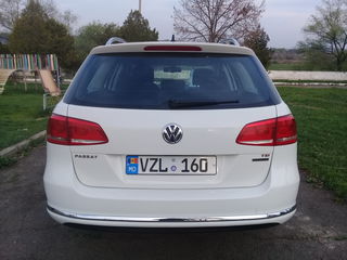 Volkswagen Passat foto 4