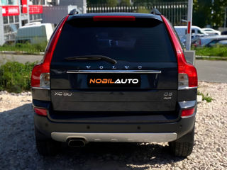 Volvo XC90 foto 6