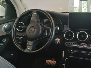 Mercedes GLC foto 9