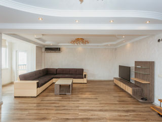 Apartament cu 3 camere, 145 m², Centru, Chișinău
