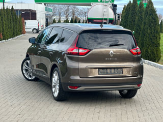 Renault Grand Scenic foto 2