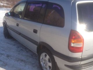 Opel Zafira foto 6