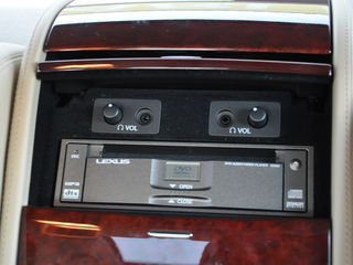 Lexus LS Series foto 20
