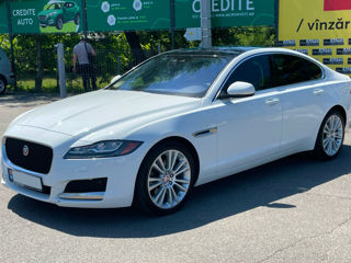 Jaguar XF foto 3