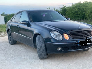 Mercedes E-Class foto 8