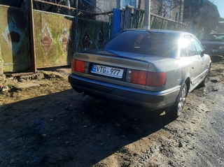 Audi 100 foto 5