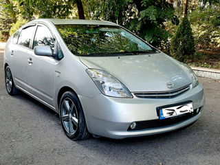 Toyota Prius foto 1