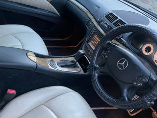 Mercedes E-Class foto 9