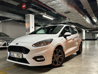 Ford Fiesta foto 7