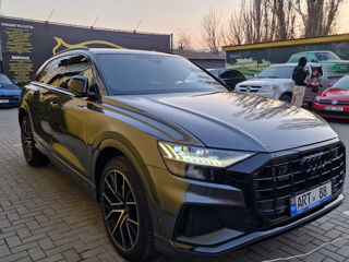 Audi Q8 foto 7