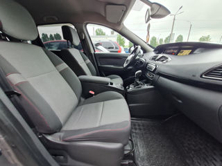 Renault Grand Scenic foto 11