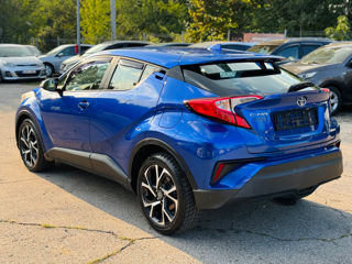 Toyota C-HR foto 3