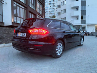 Ford Mondeo foto 4