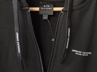 Armani Exchange foto 2