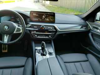 BMW 5 Series foto 8