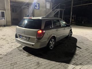 Opel Astra foto 4