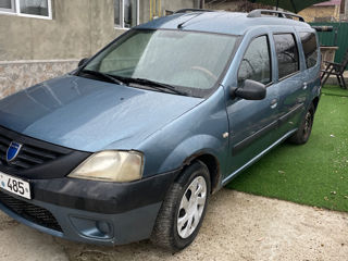 Dacia Logan foto 4