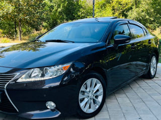 Lexus ES Series