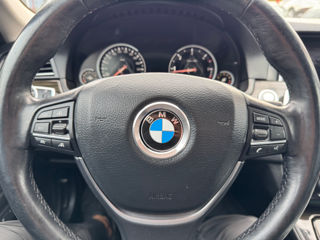 BMW 5 Series foto 13