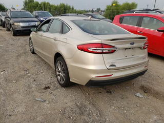 Ford Fusion foto 3