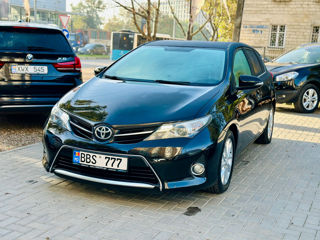 Toyota Auris foto 2