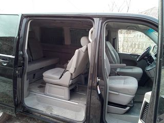 Volkswagen Caravelle foto 8