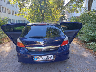 Opel Astra foto 2