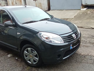 Dacia Sandero foto 2