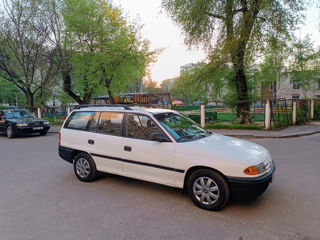 Dacia Logan foto 3