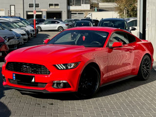 Ford Mustang foto 4