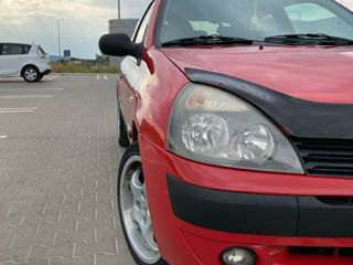 Renault Clio foto 3