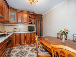 Apartament cu 2 camere, 50 m², Centru, Chișinău foto 5