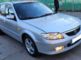 Mazda 323 foto 8