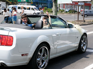 Chrysler 300C, Mustang, PT Cruiser, S klas - nunta, escorta, kortej foto 3