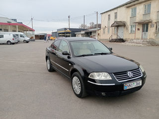 Volkswagen Passat foto 2