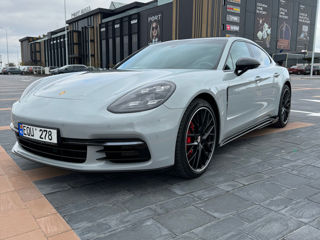 Porsche Panamera foto 2