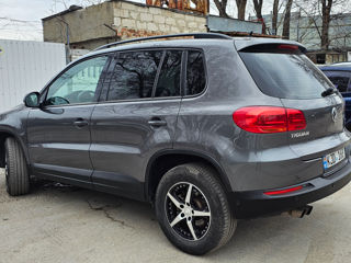 Volkswagen Tiguan foto 3