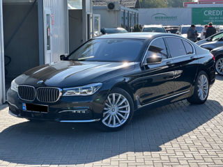 BMW 7 Series foto 1