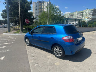 Toyota Auris фото 4