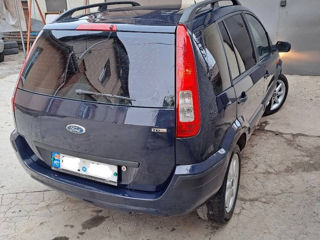 Ford Fusion foto 4