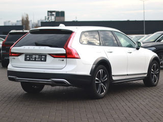 Volvo V90 Cross Country foto 6