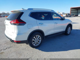 Nissan Rogue foto 5